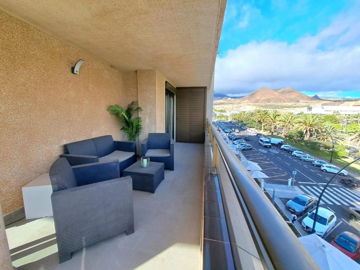 Newly Reformed 2 Bedroom Apartment In The Center Of Los Cristianos Los Cristianos  Exterior foto