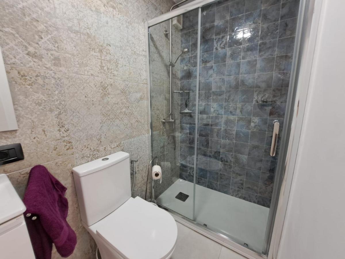Newly Reformed 2 Bedroom Apartment In The Center Of Los Cristianos Los Cristianos  Exterior foto